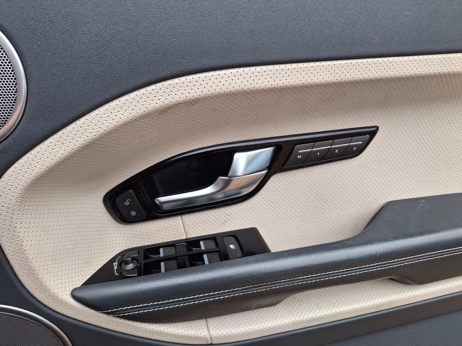 Used Land Rover Range Rover Evoque 2012 for sale - 76957662: Photo 27