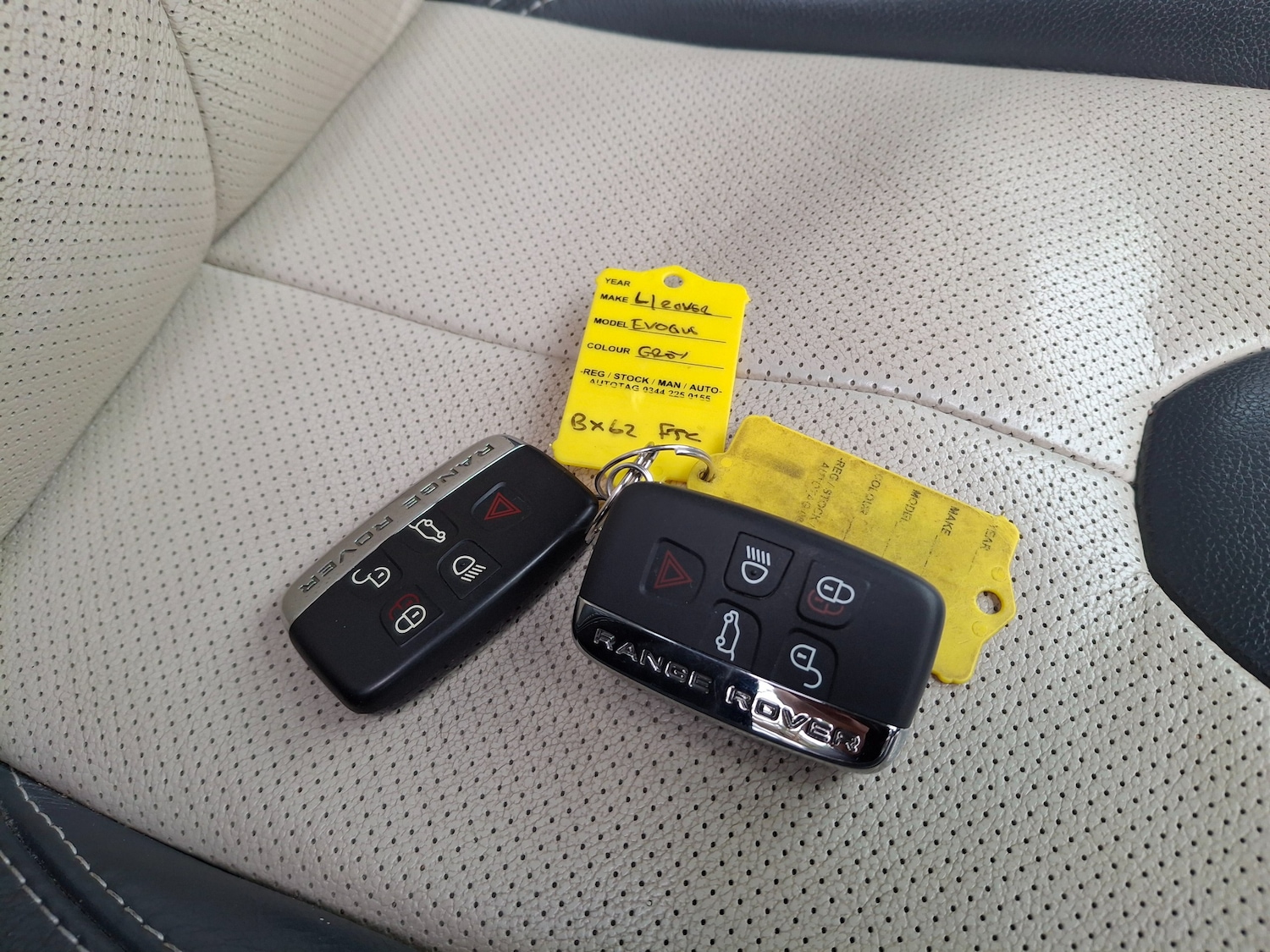 Used Land Rover Range Rover Evoque 2012 for sale - 76957662: Photo 32