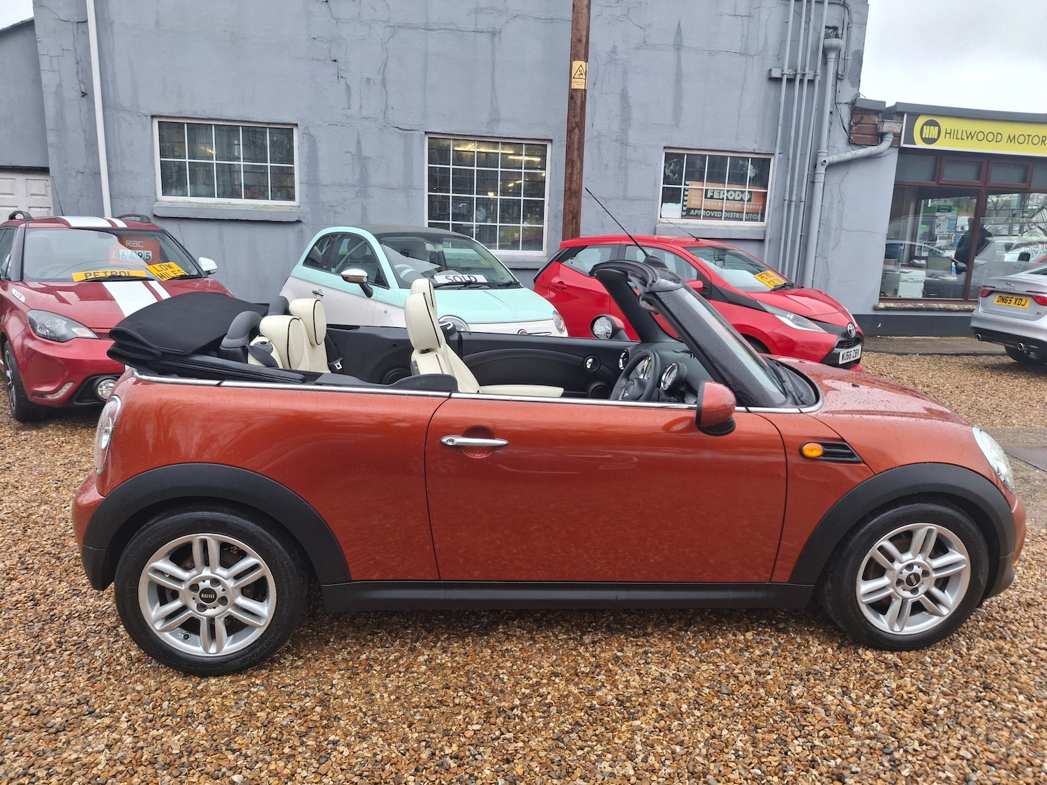 Used MINI Convertible 2011 for sale - 77211727: Photo 14