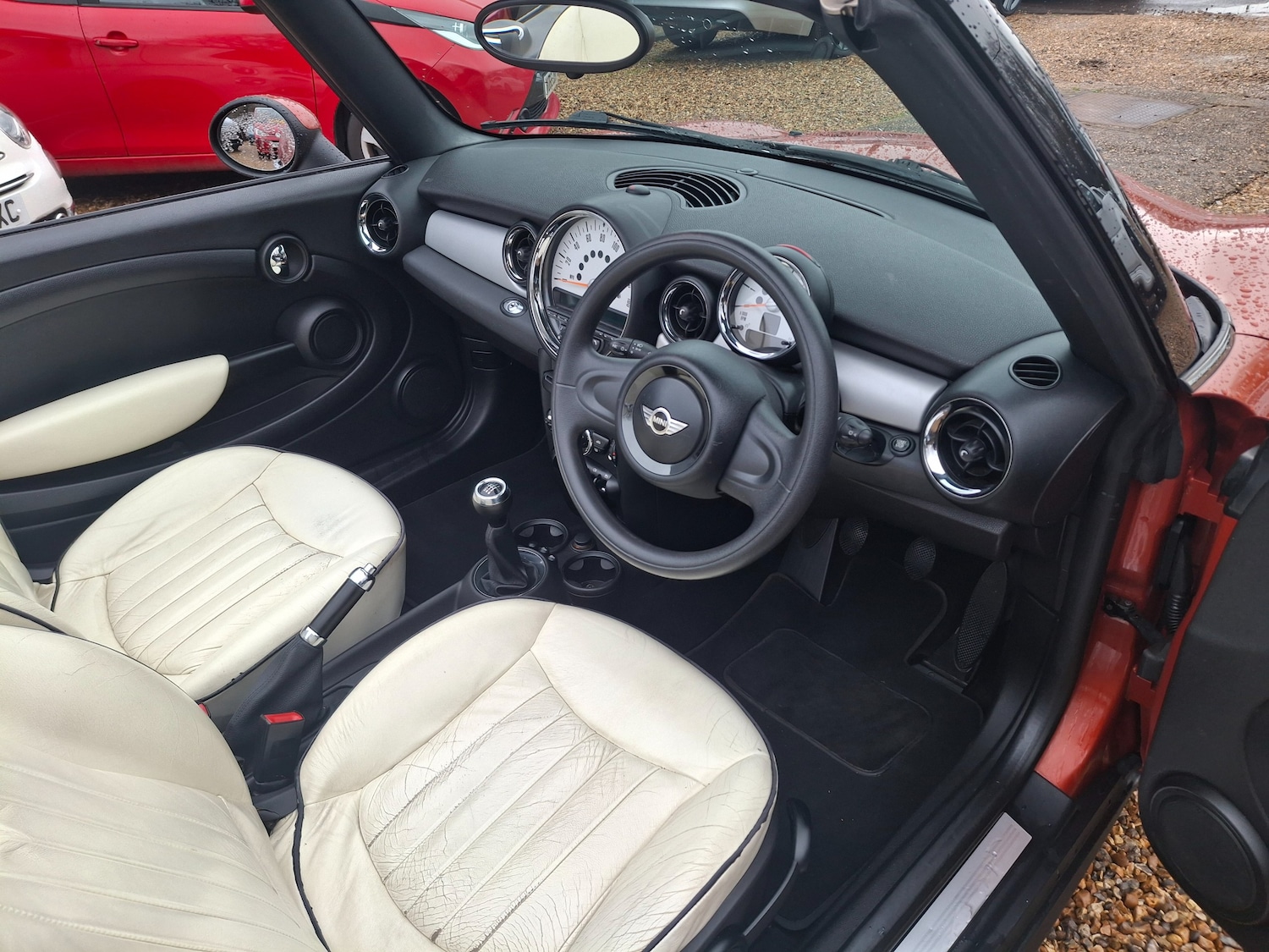 Used MINI Convertible 2011 for sale - 77211727: Photo 16