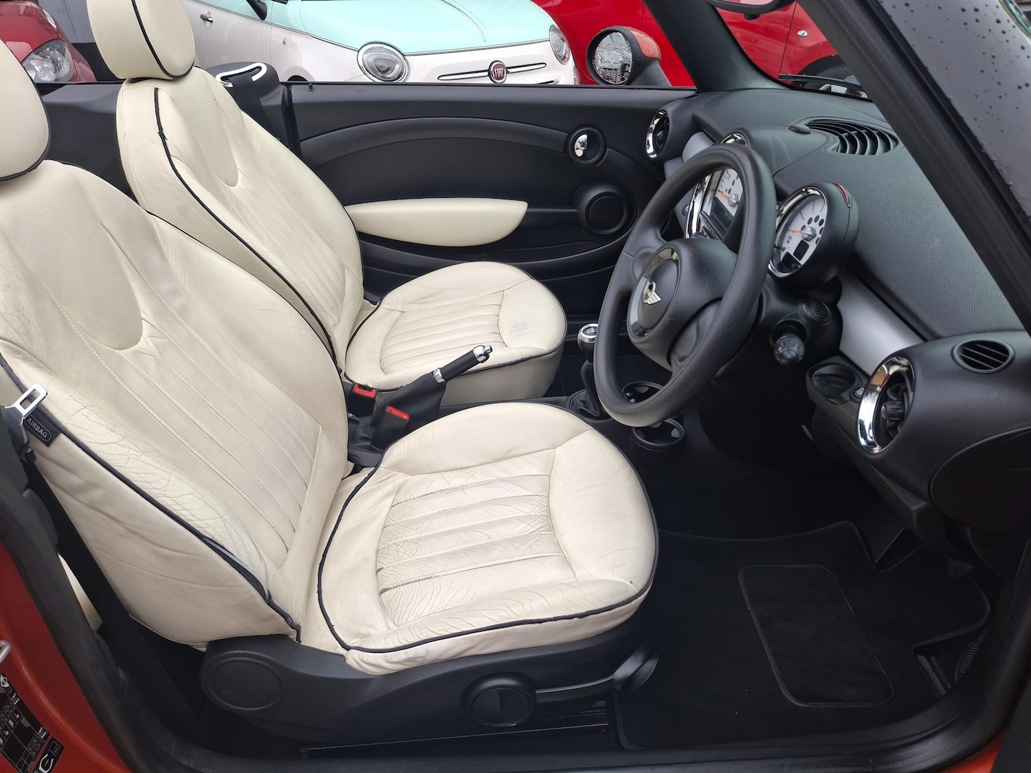 Used MINI Convertible 2011 for sale - 77211727: Photo 17