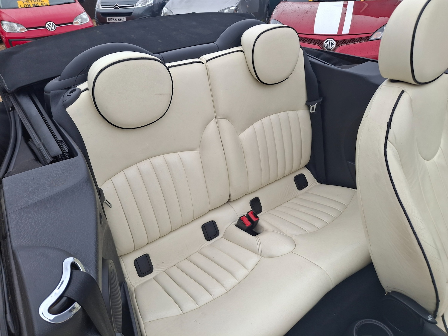 Used MINI Convertible 2011 for sale - 77211727: Photo 18