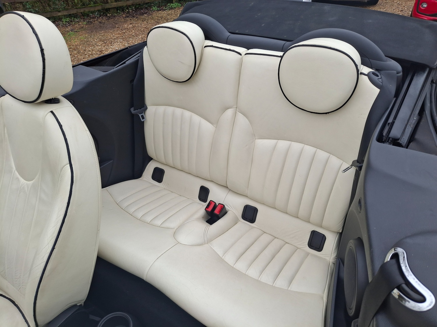 Used MINI Convertible 2011 for sale - 77211727: Photo 21