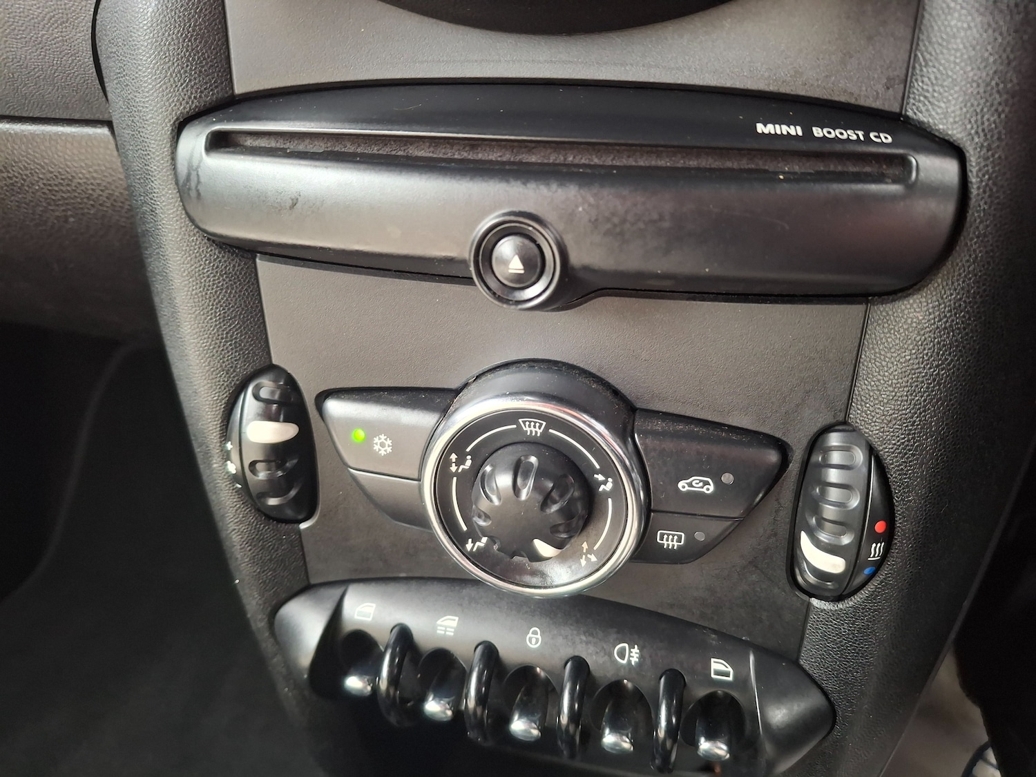 Used MINI Convertible 2011 for sale - 77211727: Photo 27