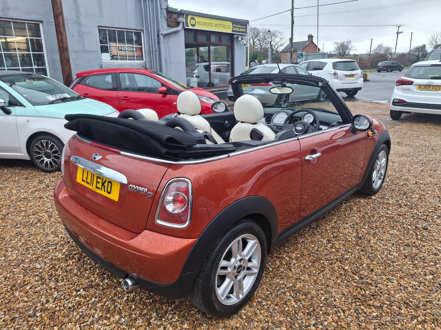 Used MINI Convertible 2011 for sale - 77211727: Photo 5