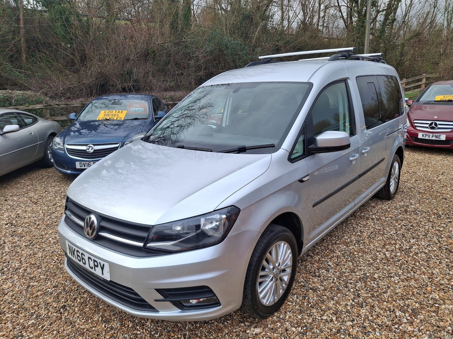 Used Volkswagen Caddy Maxi Life 2016 for sale - 77552483: Photo 2