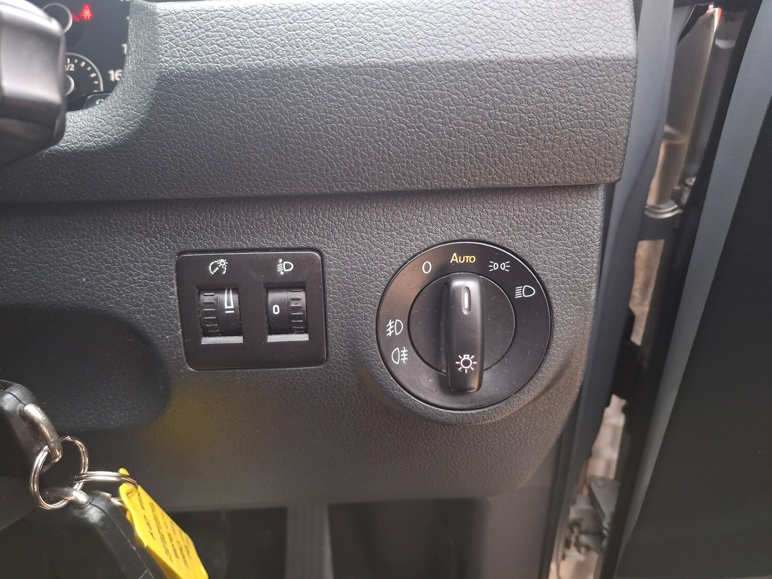 Used Volkswagen Caddy Maxi Life 2016 for sale - 77552483: Photo 26