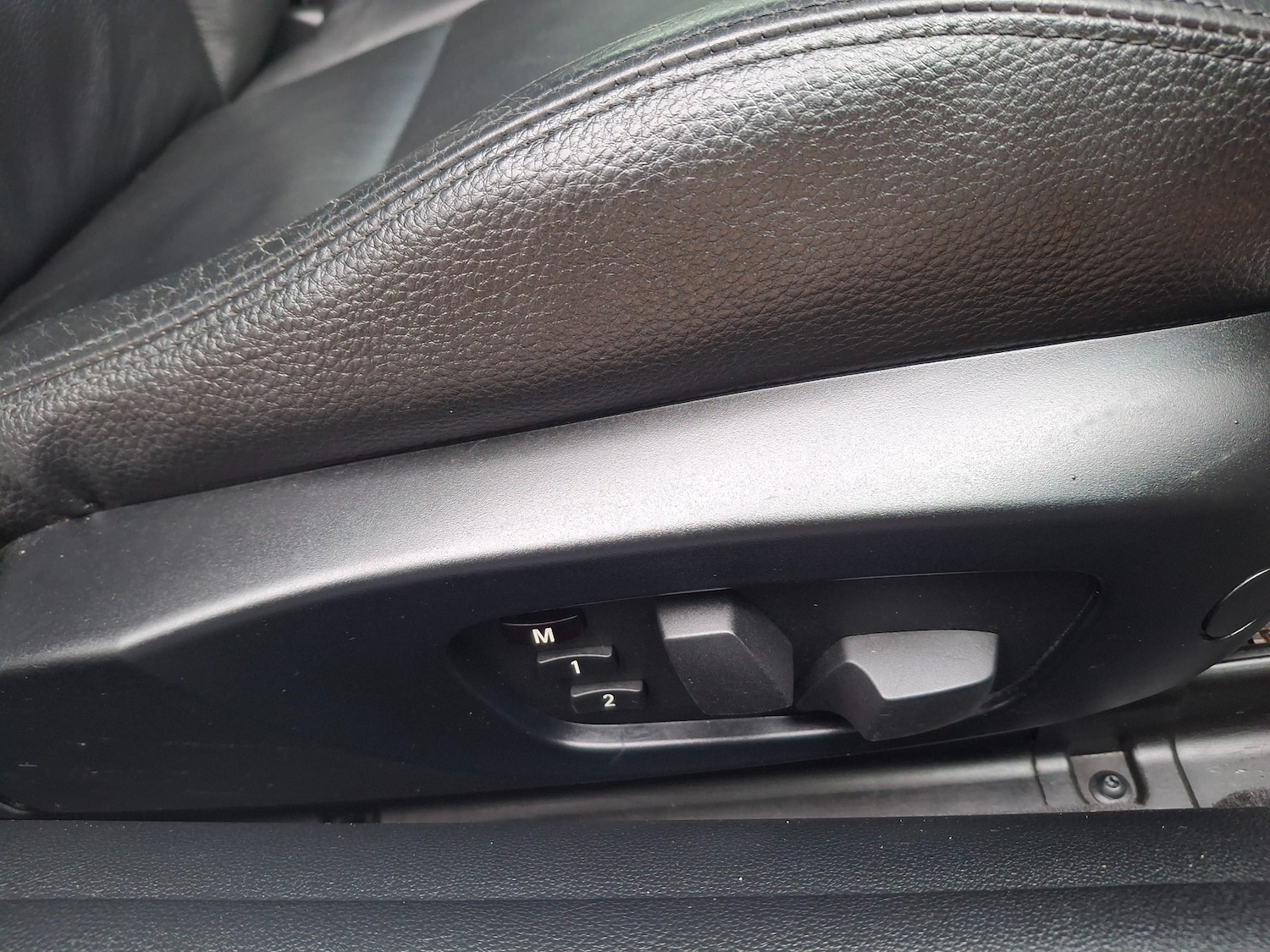 Used BMW 3 Series 2011 for sale - 77526285: Photo 37