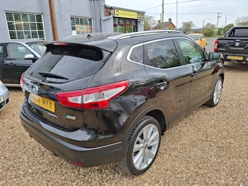 Used Nissan Qashqai 2014 for sale - 78141030: Photo