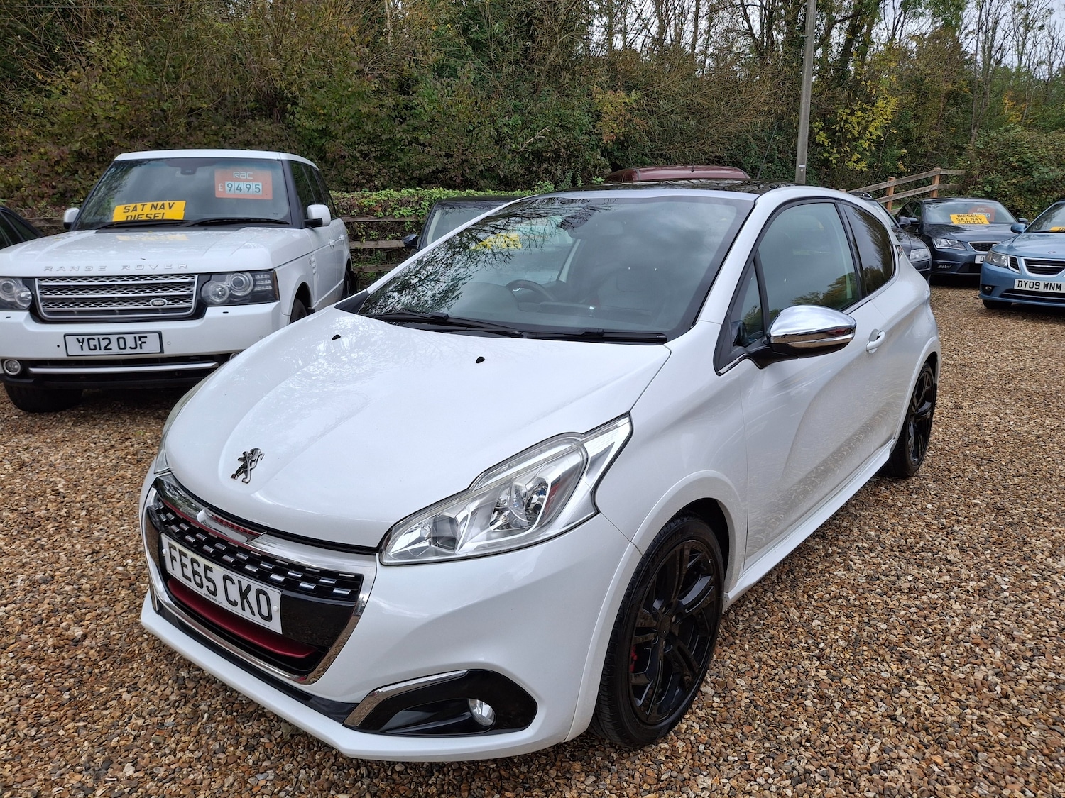Used Peugeot 208 2015 for sale - 76351411: Photo 2