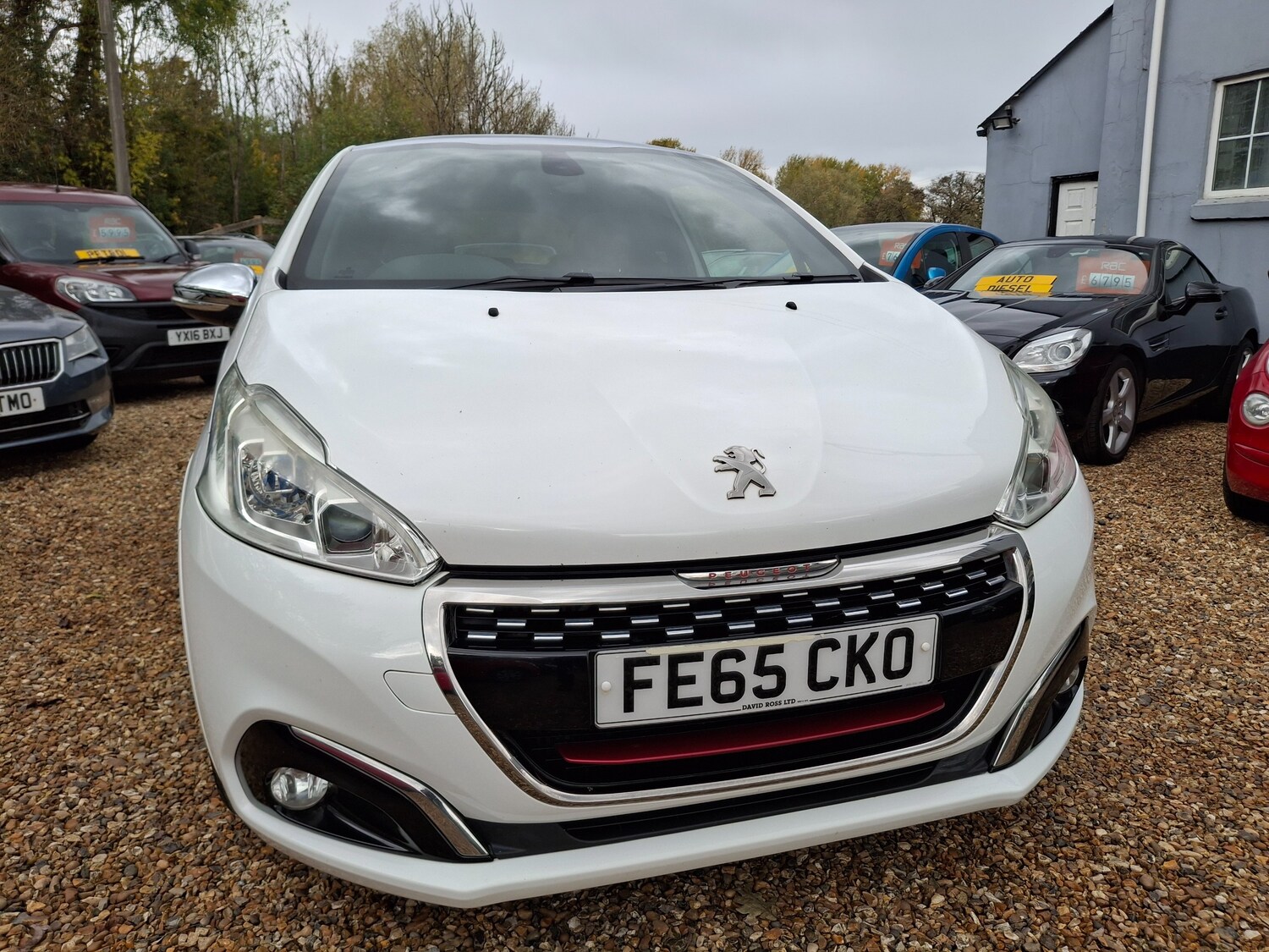 Used Peugeot 208 2015 for sale - 76351411: Photo 39