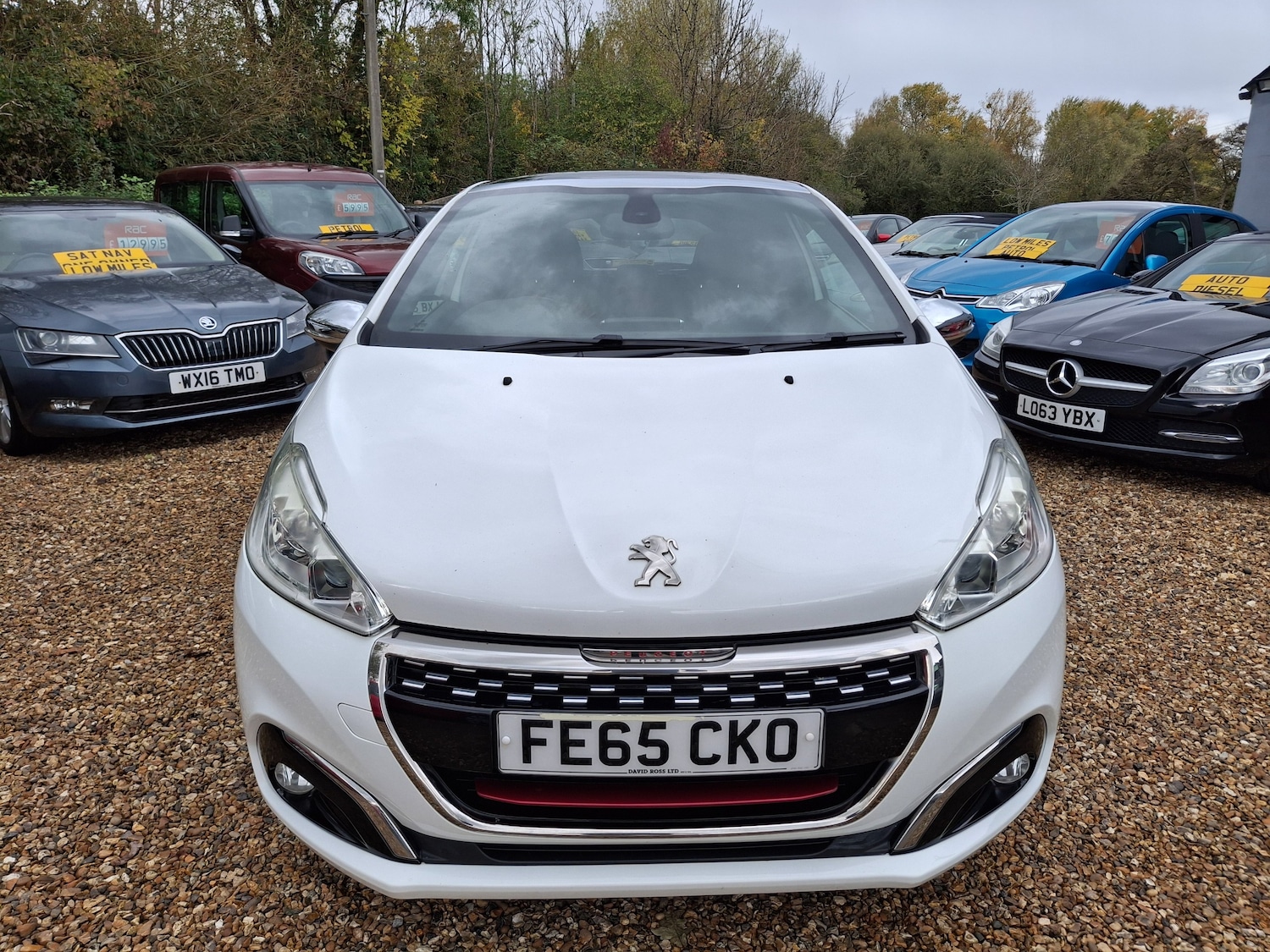 Used Peugeot 208 2015 for sale - 76351411: Photo 5