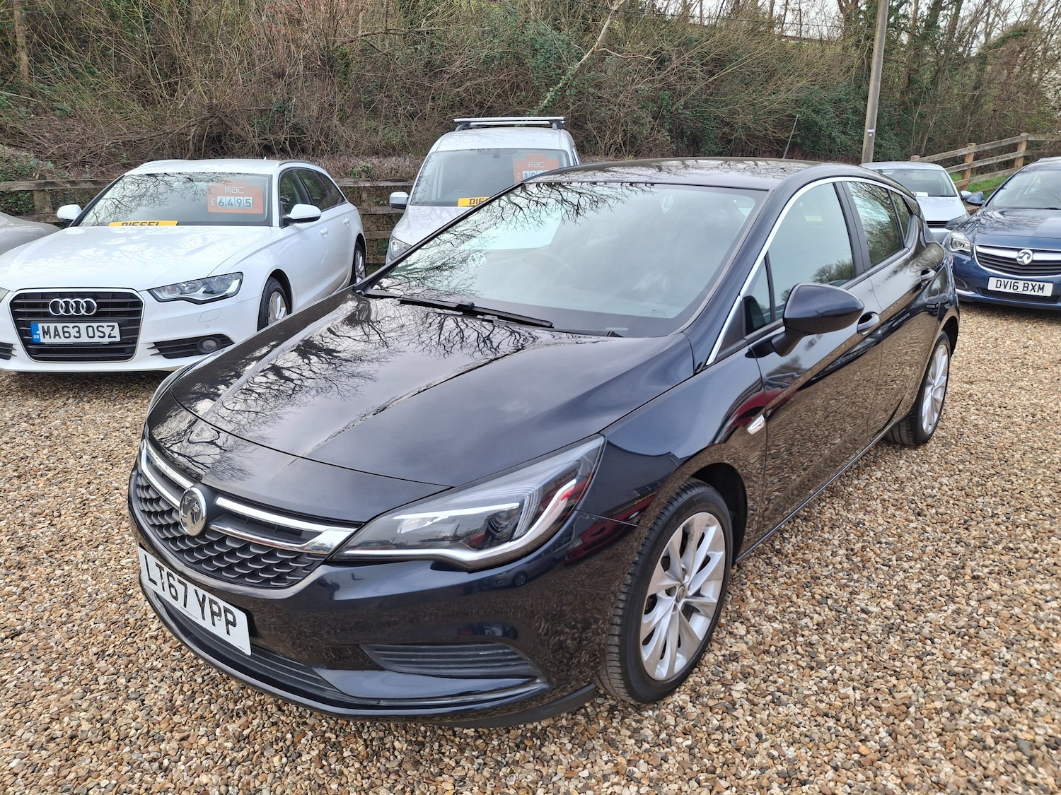 Used Vauxhall Astra 2017 for sale - 77764272: Photo 2