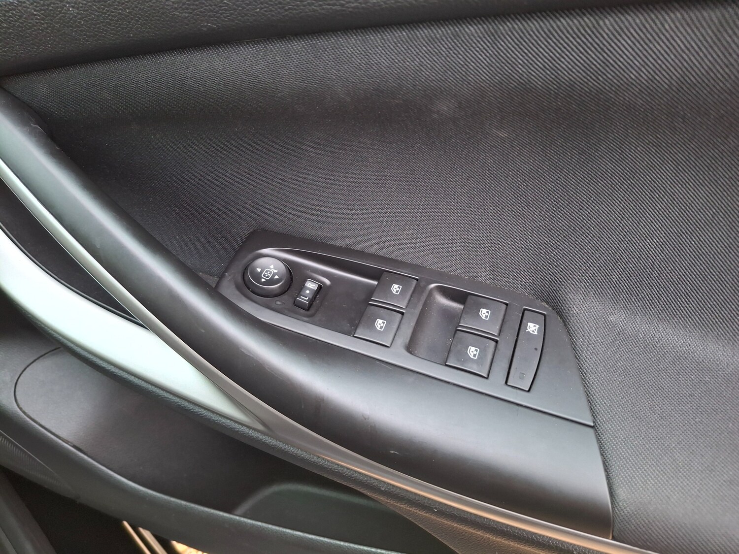 Used Vauxhall Astra 2017 for sale - 77764272: Photo 29