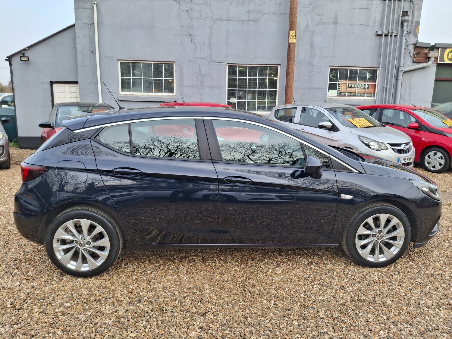 Used Vauxhall Astra 2017 for sale - 77764272: Photo 8