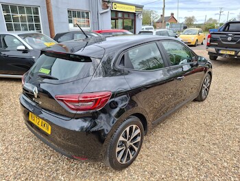 Used Renault Clio 2022 for sale - 77919093: Photo