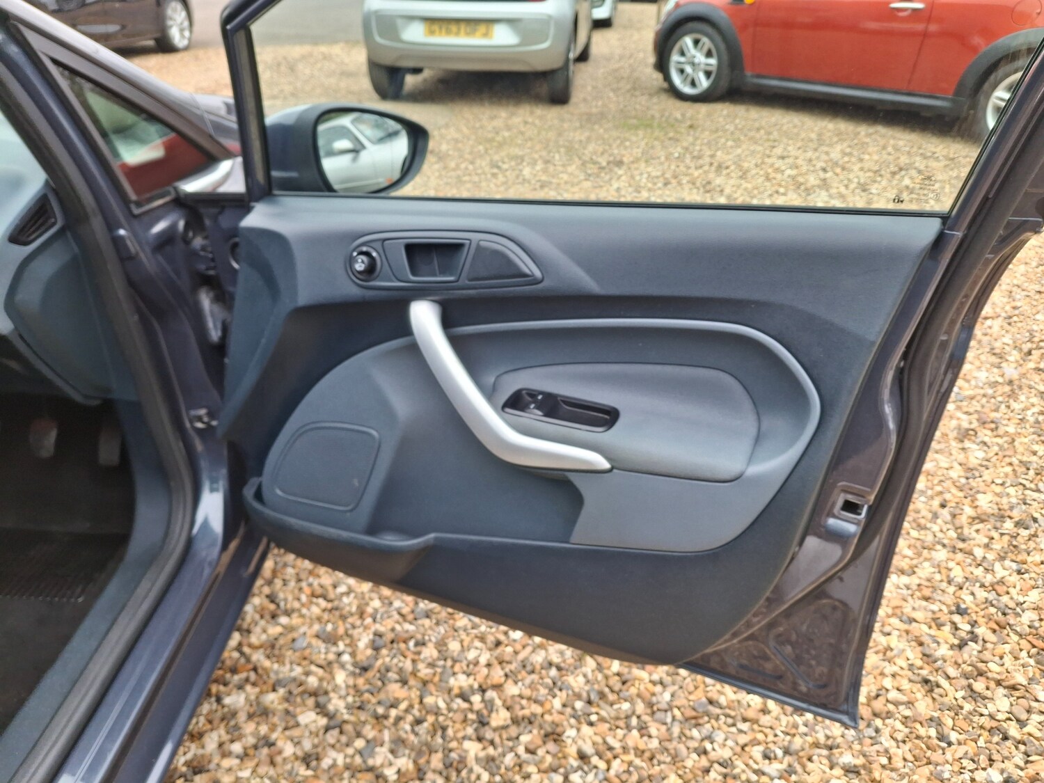 Used Ford Fiesta 2011 for sale - 77845495: Photo 17