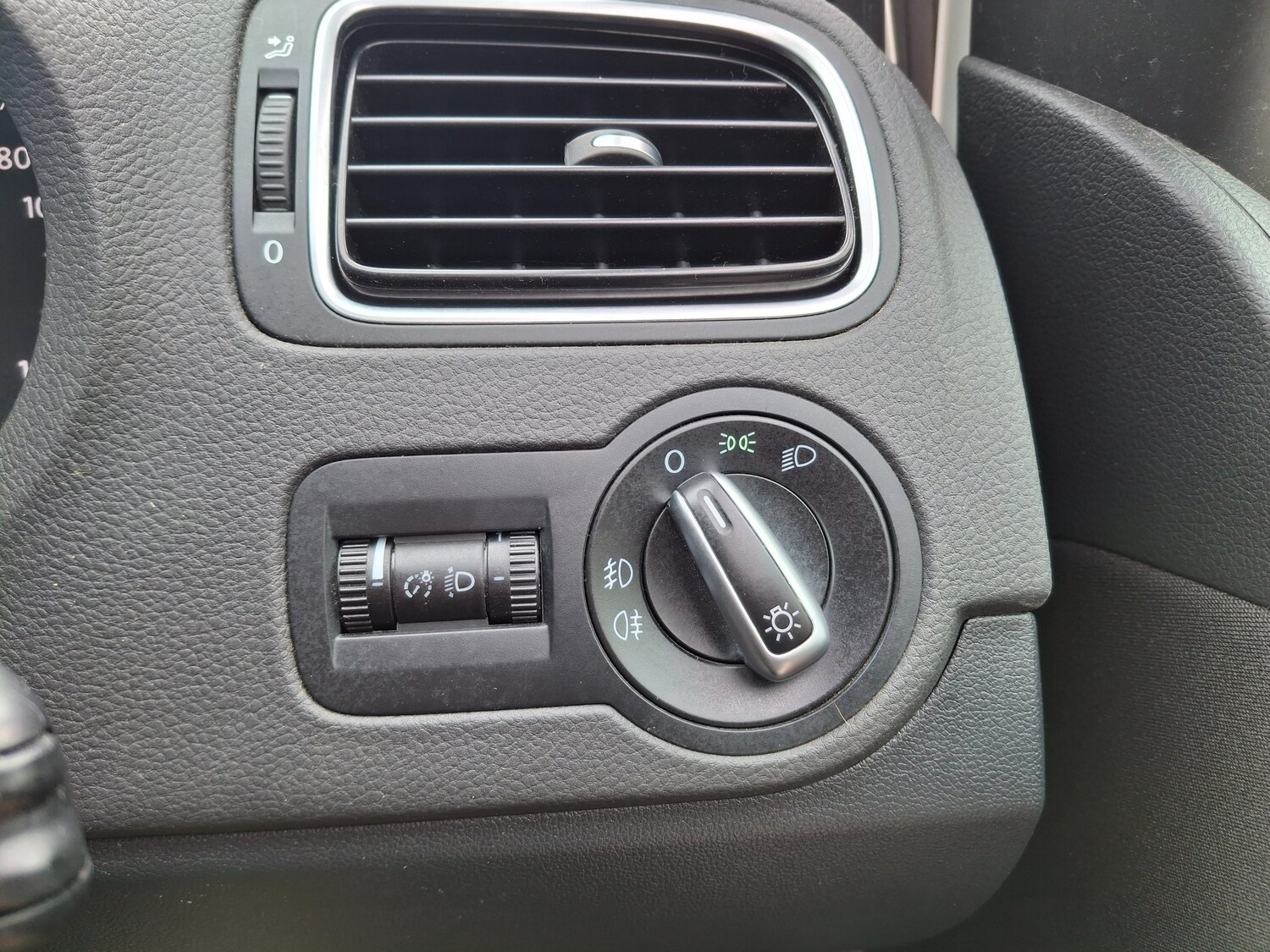 Used Volkswagen Polo 2013 for sale - 78201487: Photo 24