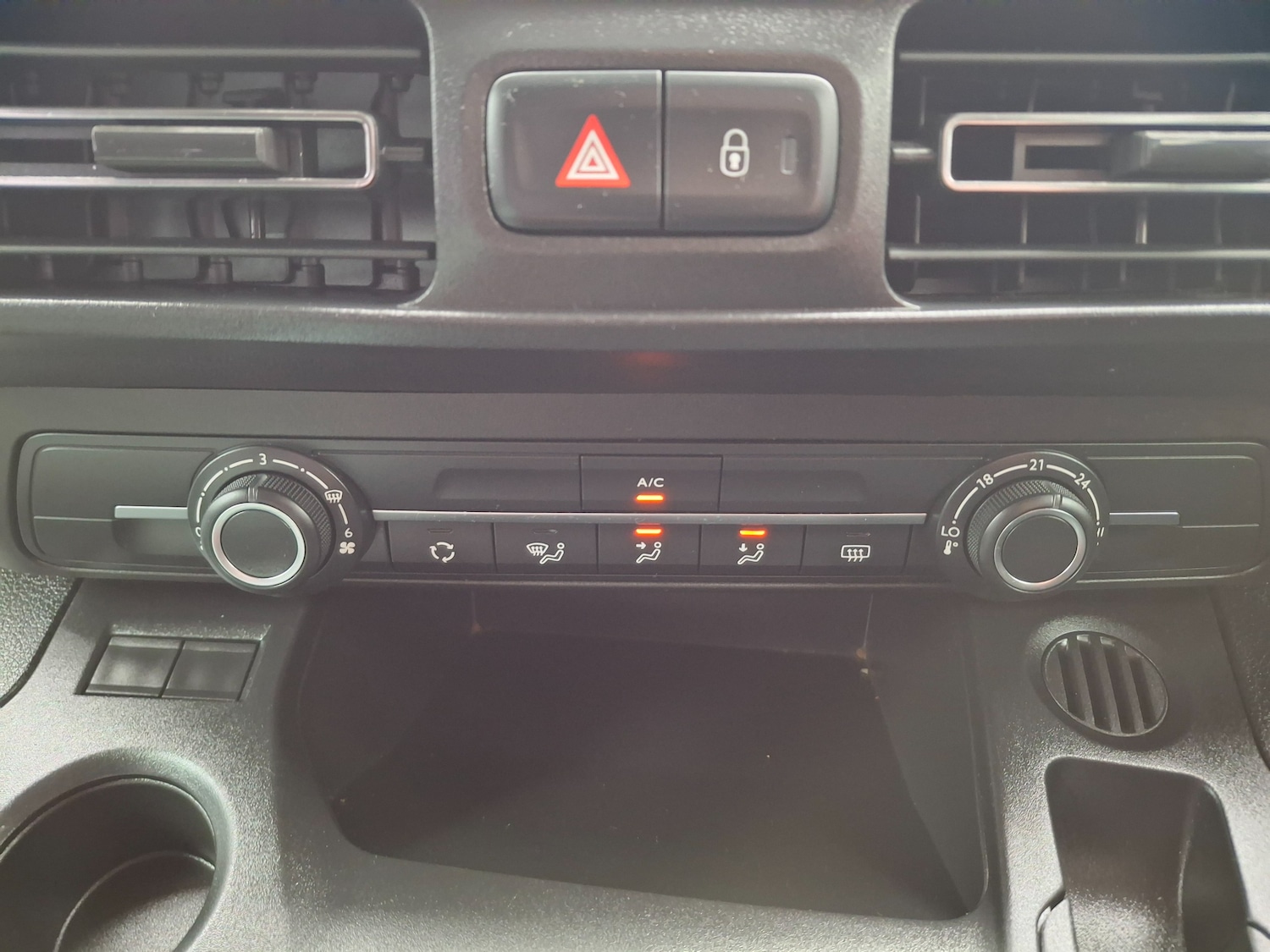 Used Citroen Berlingo 2020 for sale - 77552501: Photo 26