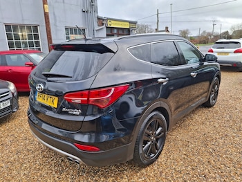 Used Hyundai Santa Fe 2014 for sale - 76625727: Photo