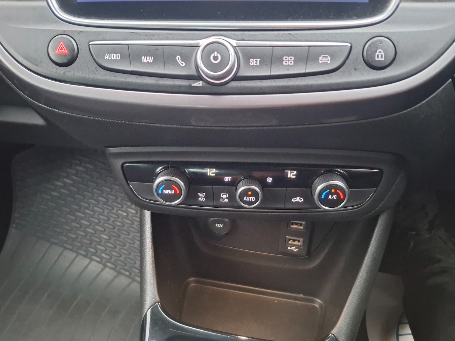 Used Vauxhall Crossland X 2017 for sale - 76480805: Photo 22