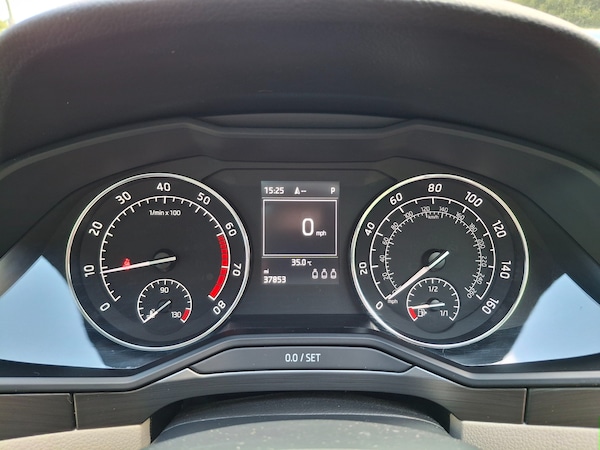 Used Skoda Superb 2016 for sale - 74955158: Photo 17