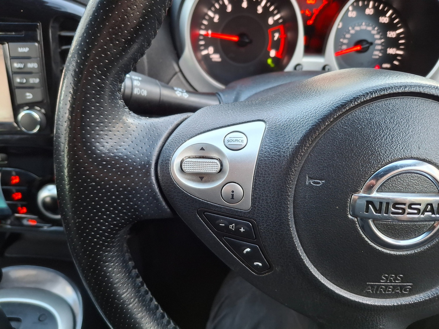 Used Nissan Juke 2018 for sale - 76635088: Photo 25