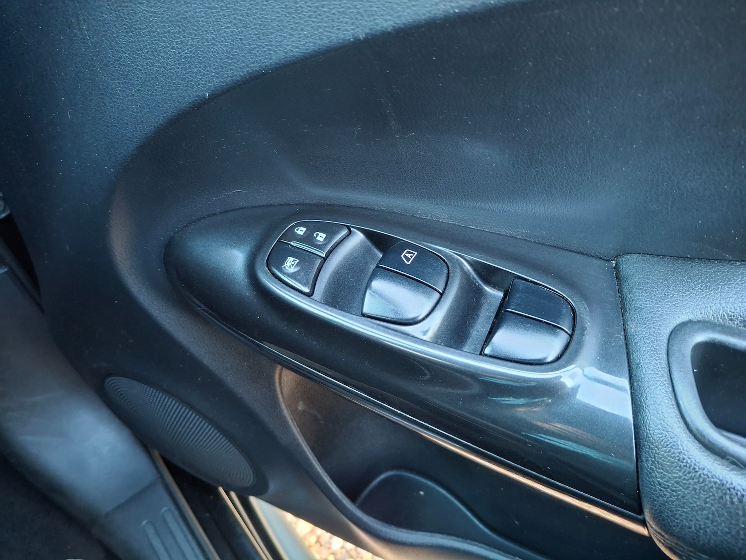 Used Nissan Juke 2018 for sale - 76635088: Photo 28