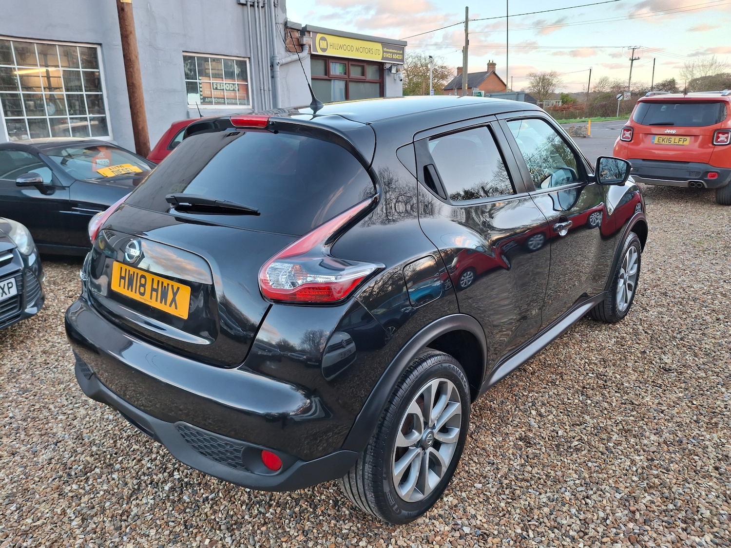 Used Nissan Juke 2018 for sale - 76635088: Photo 3