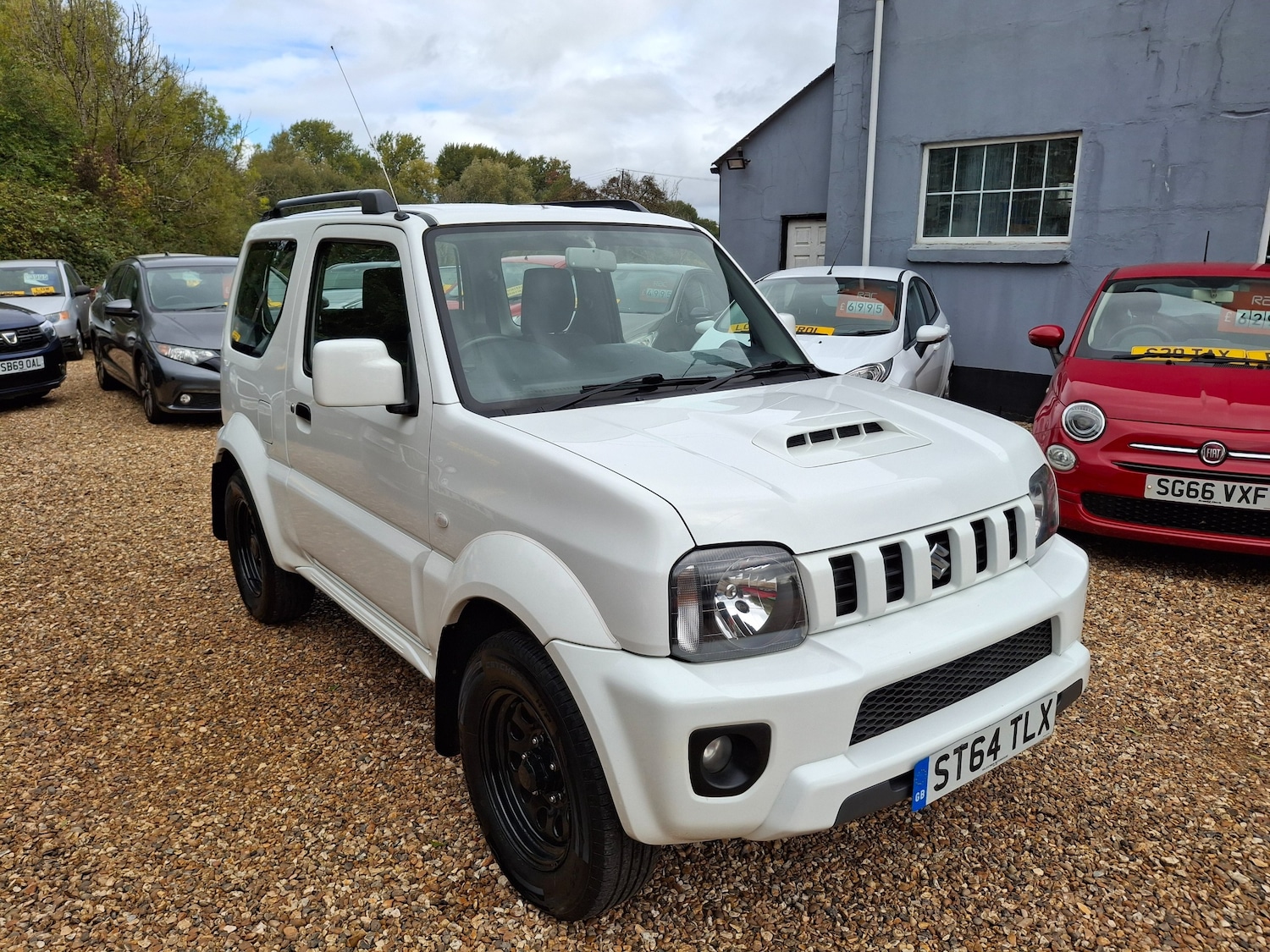 Used Suzuki Jimny 2015 for sale - 77389099: Photo 1