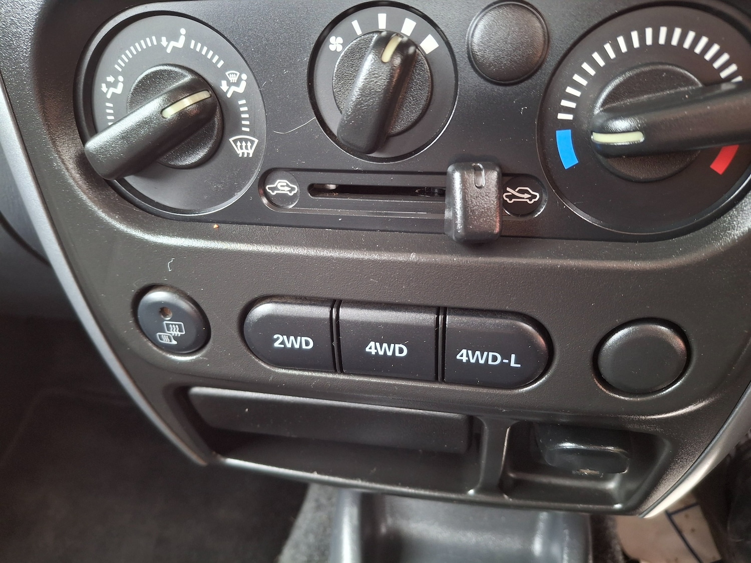 Used Suzuki Jimny 2015 for sale - 77389099: Photo 18