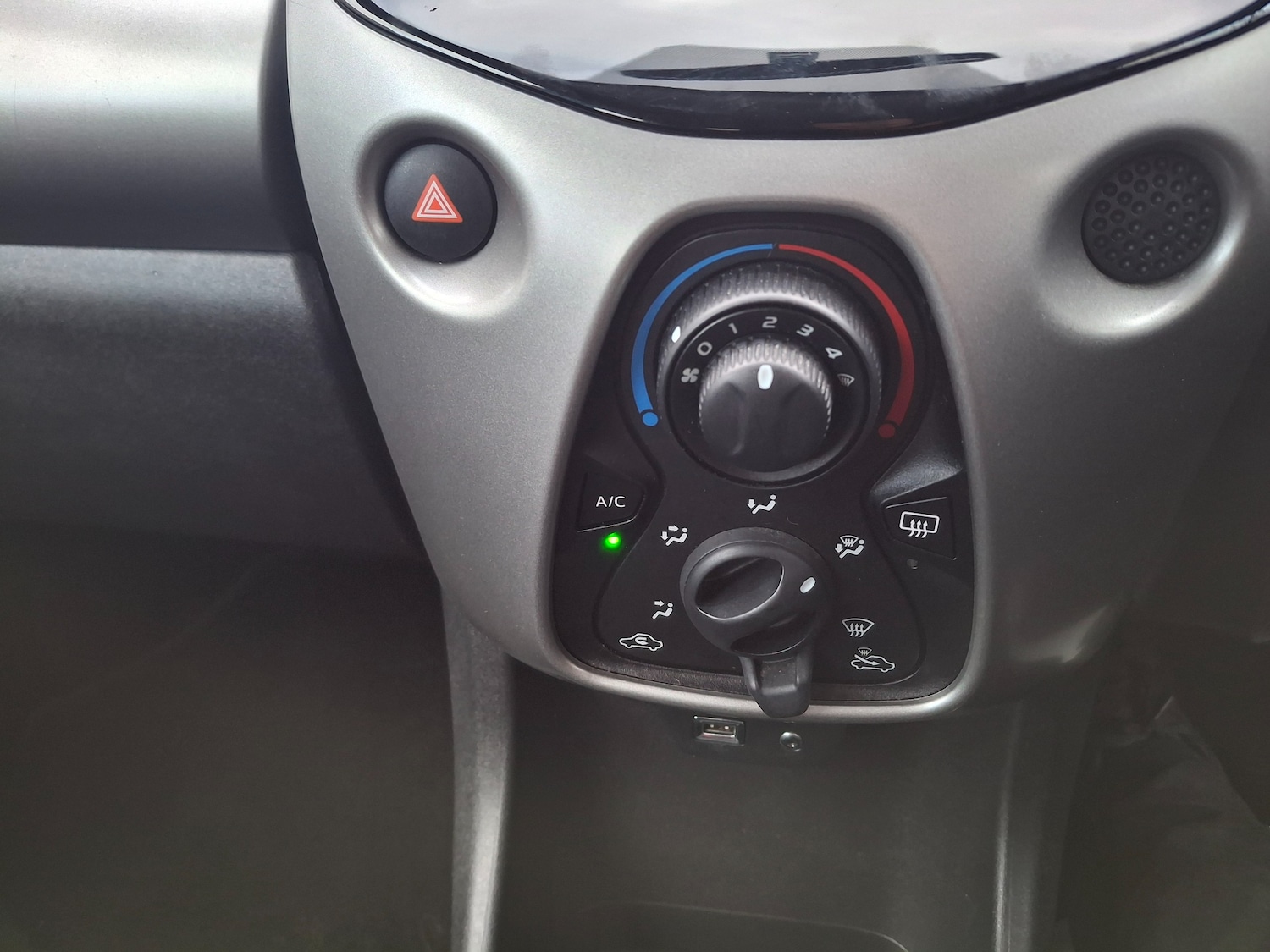 Used Citroen C1 2015 for sale - 77620358: Photo 22