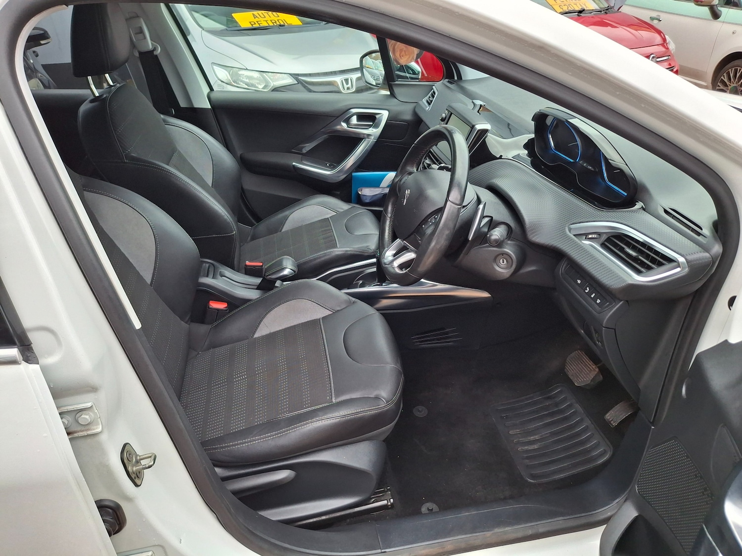 Used Peugeot 2008 2013 for sale - 76665372: Photo 10