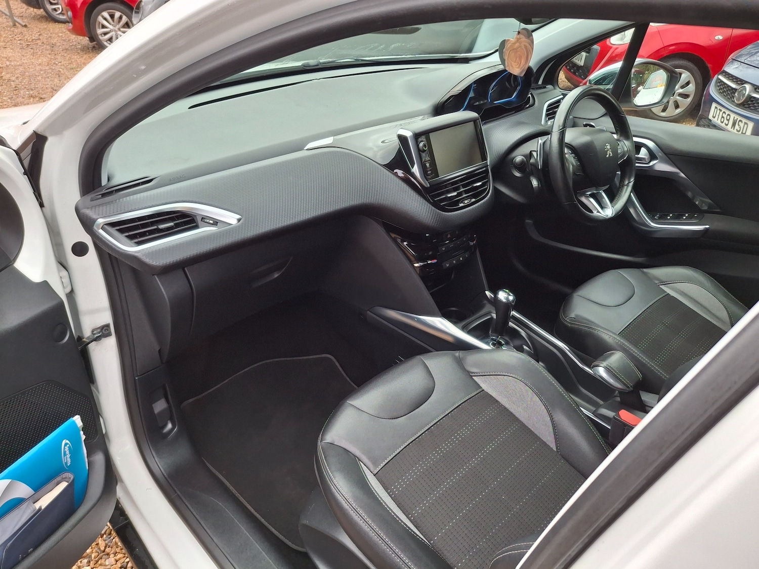 Used Peugeot 2008 2013 for sale - 76665372: Photo 12