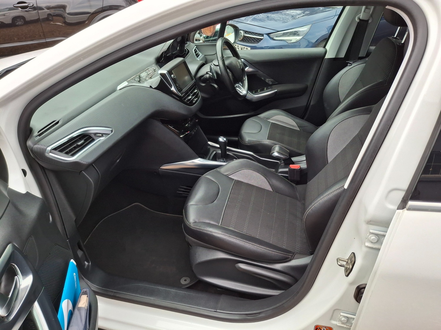 Used Peugeot 2008 2013 for sale - 76665372: Photo 13