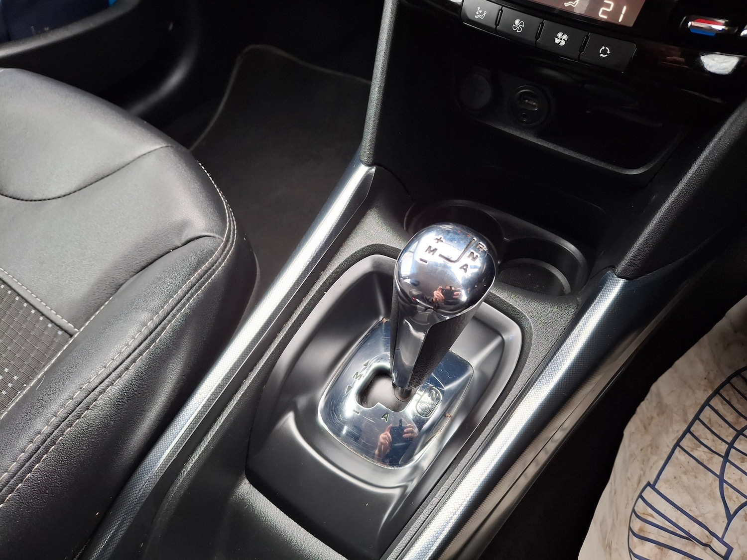 Used Peugeot 2008 2013 for sale - 76665372: Photo 23