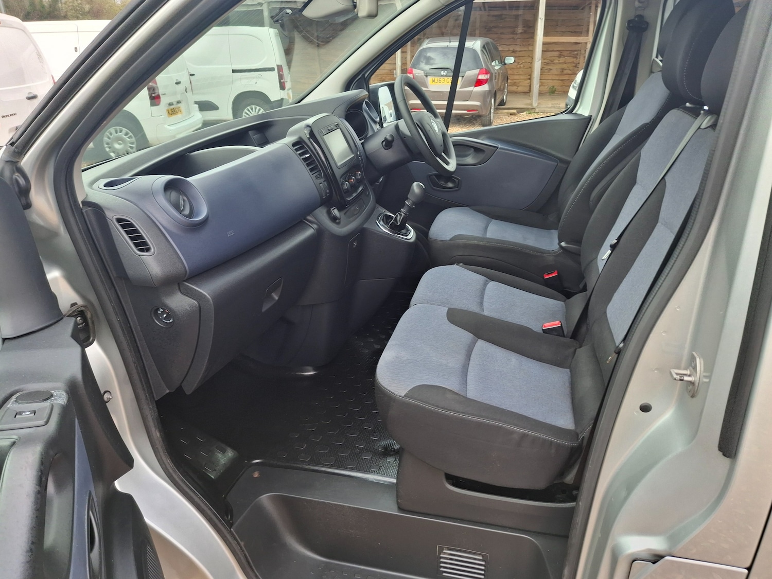 Used Vauxhall Vivaro 2016 for sale - 77552503: Photo 14
