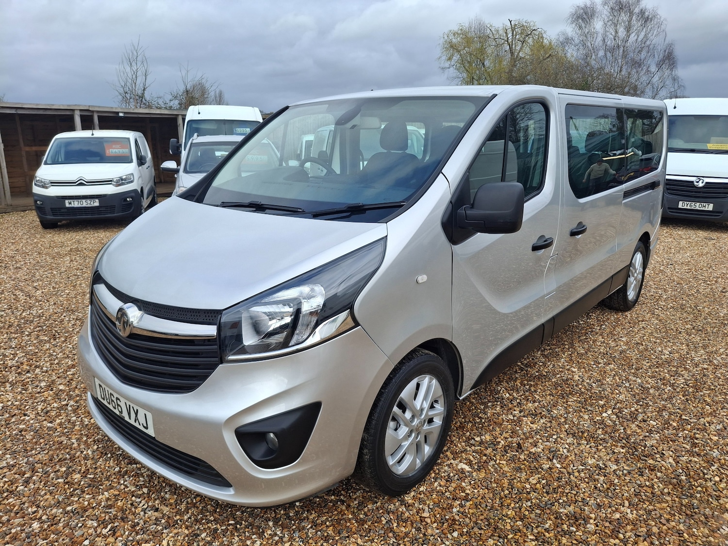 Used Vauxhall Vivaro 2016 for sale - 77552503: Photo 2