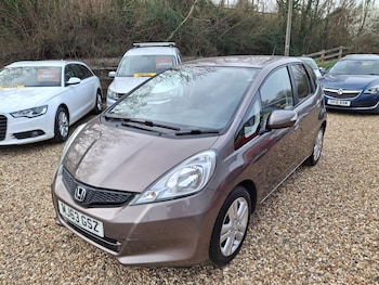 Used Honda Jazz 2014 for sale - 77685871: Photo