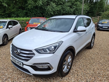 Used Hyundai Santa Fe 2016 for sale - 78944601: Photo