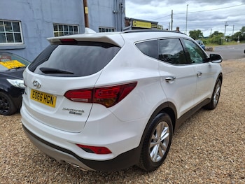 Used Hyundai Santa Fe 2016 for sale - 78944601: Photo