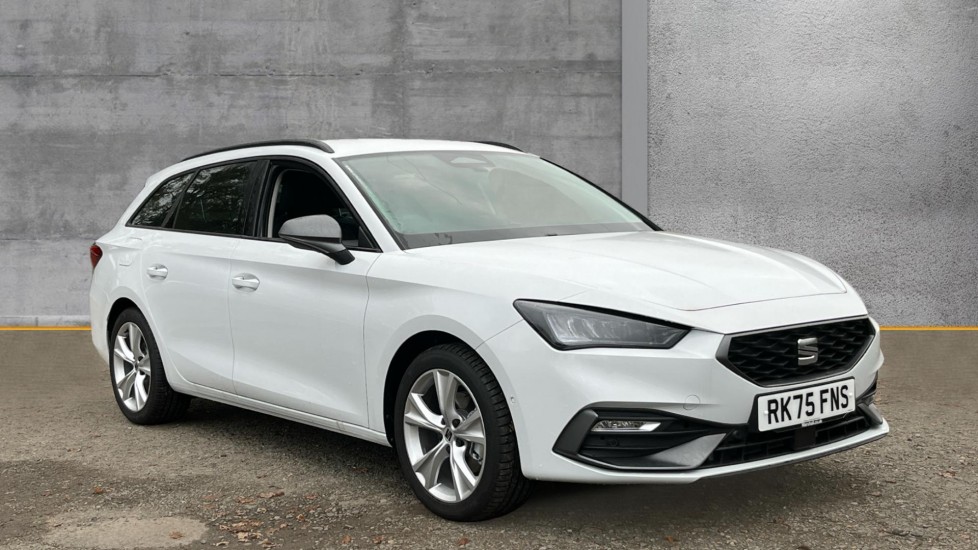 Used SEAT Leon 2025 for sale - 76609558: Photo 1