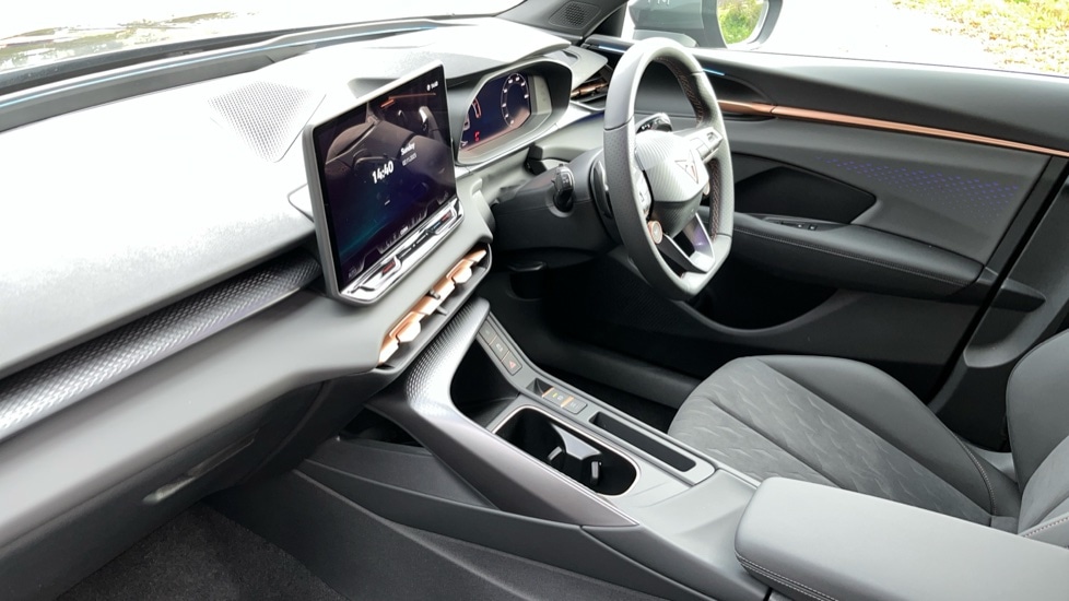 Used Cupra Terramar 2025 for sale - 76609566: Photo 2