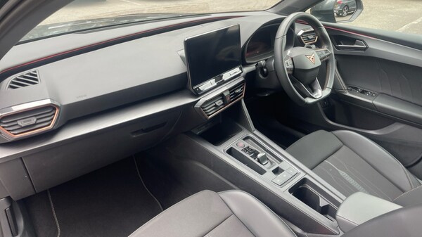 Used Cupra Leon 2024 for sale - 75591102: Photo 2