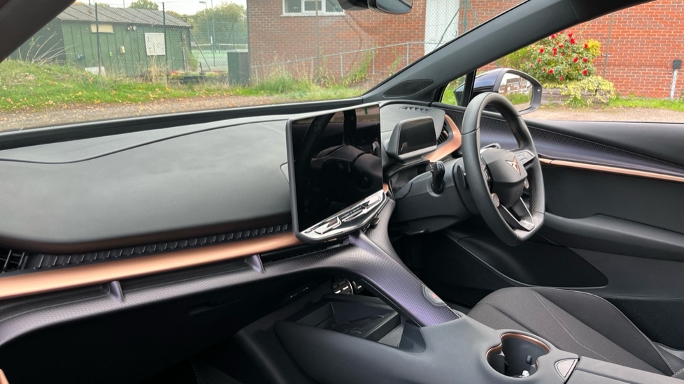 Used Cupra Tavascan 2025 for sale - 76116811: Photo 2