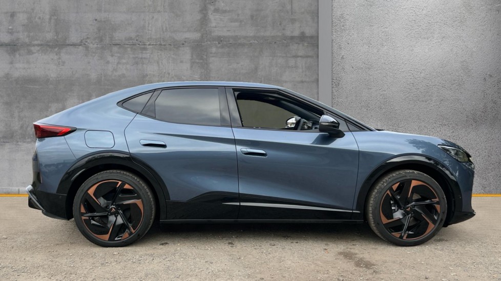 Used Cupra Tavascan 2025 for sale - 75910387: Photo 4