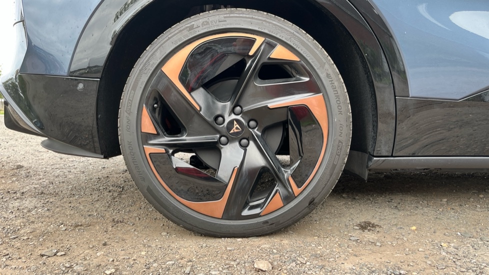 Used Cupra Tavascan 2025 for sale - 75910387: Photo 5