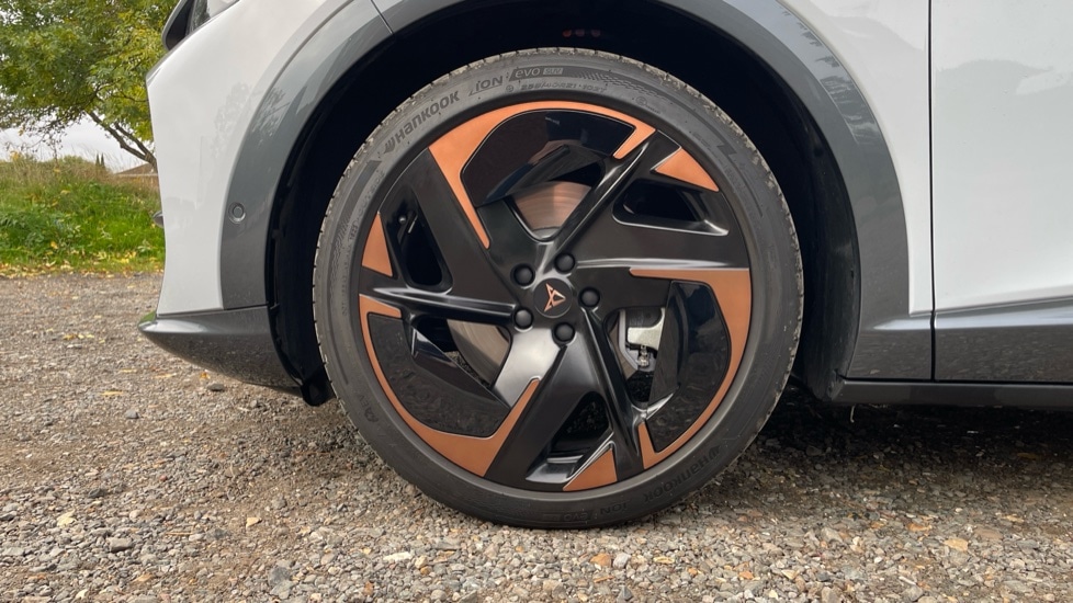 Used Cupra Tavascan 2025 for sale - 75910405: Photo 5