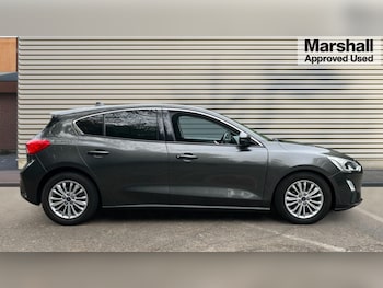 Used Ford Focus 2019 for sale - 76008178: Photo 2