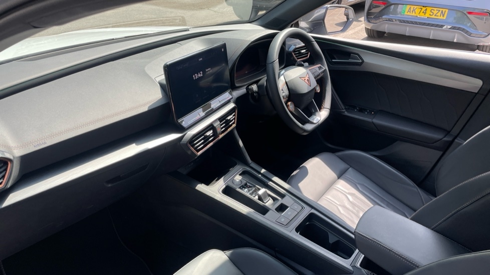 Used Cupra Leon 2024 for sale - 76033615: Photo 2